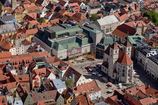 Fotografie - Luftaufnahme Neufparrplatz mit ehemaligem Kaufhof-Gebäude 