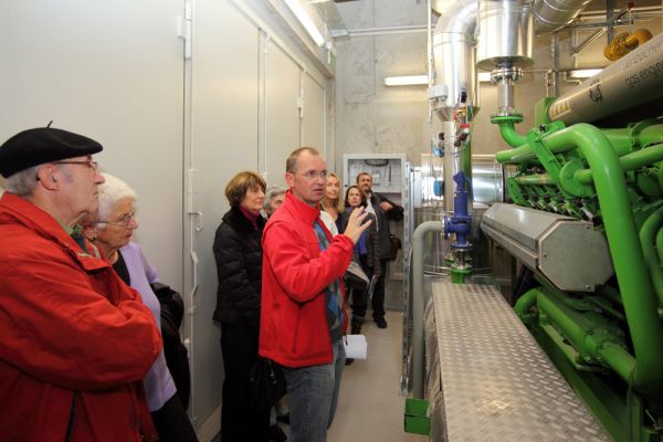 Erläuterung von Herrn Krüger, REWAG, zum Blockheizkraftwerk in der Pommernstraße 