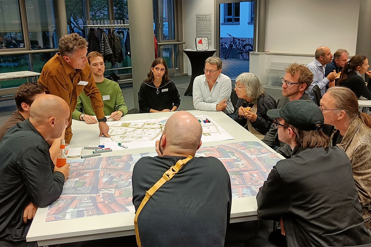 Fotografie - Im Rahmen eines World Cafés wurde die Nutzung und Ausstattung sowie die Verkehrsführung diskutiert.