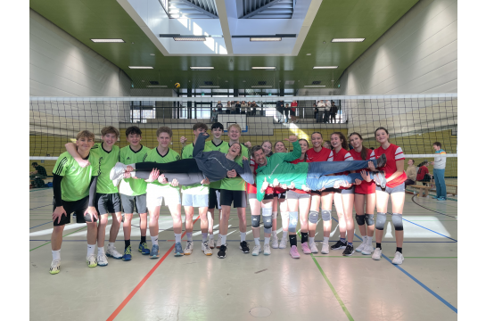 Jungs und Mädelsteam Volleyball des VMG