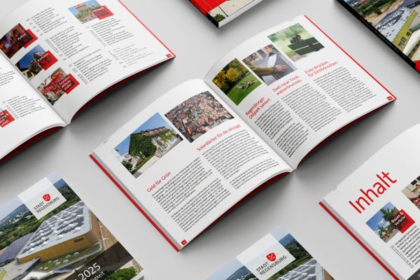 Mock-Up der Innenseiten des Jahresrückblicks 2025