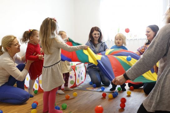 Das Stadtteilprojekt unterstützt die Familien in ihrem Erziehungsalltag.