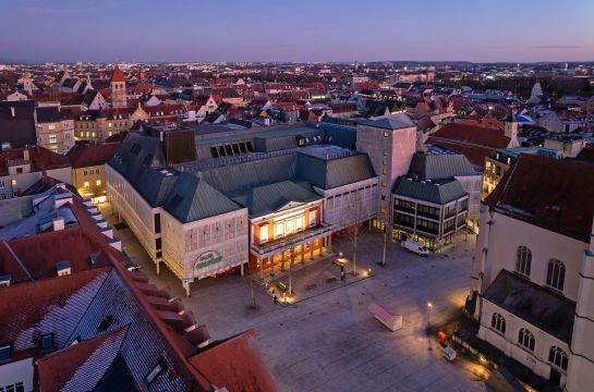 Fotografie: Blick auf den Kaufhauskomplex auf dem Neupfarrplatz 8