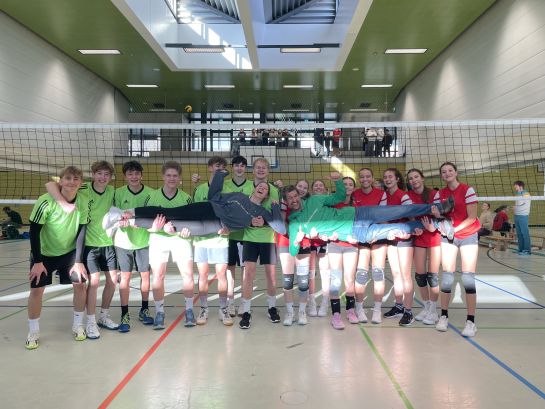 Jungs und Mädelsteam Volleyball des VMG