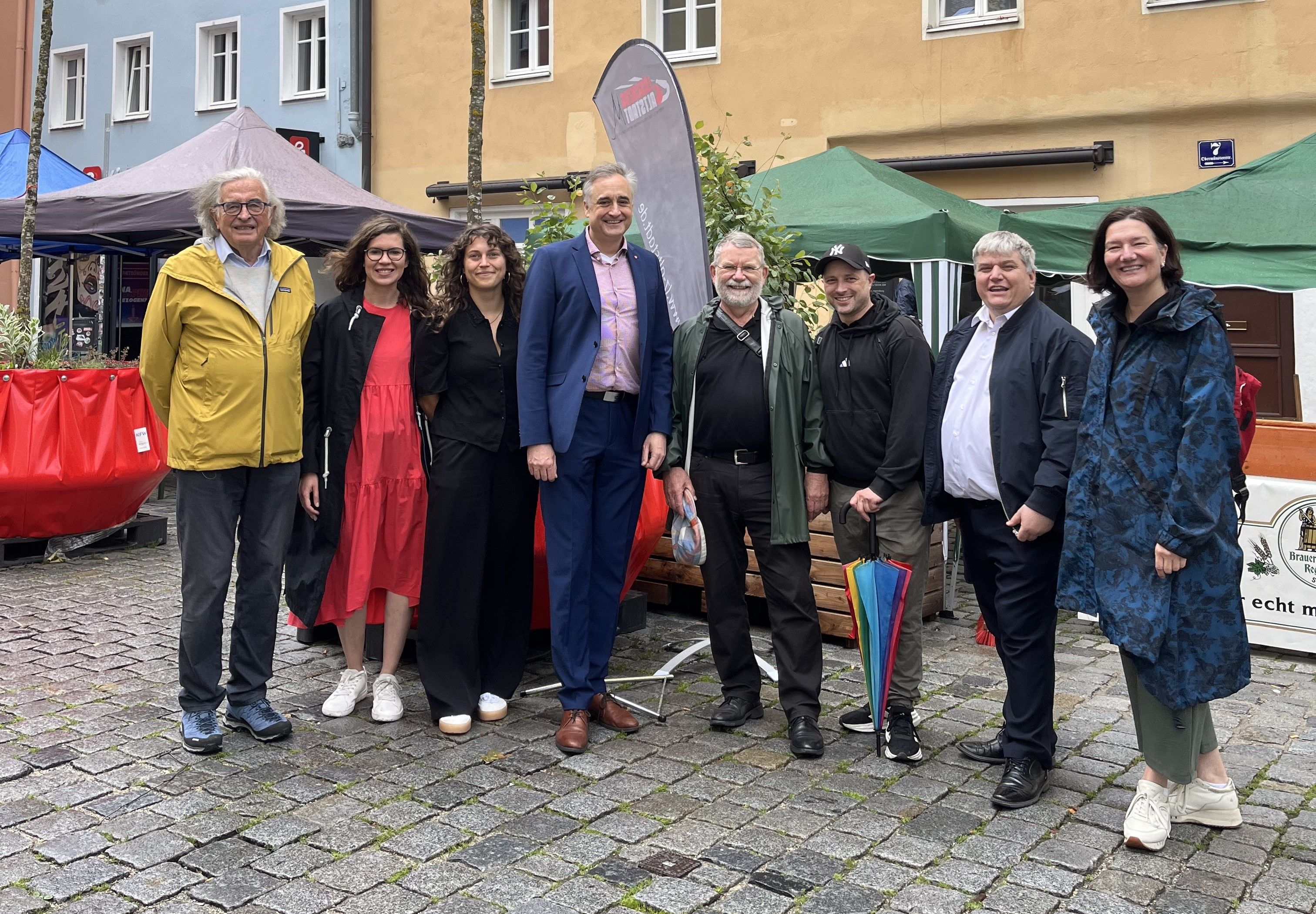 Besonderes Highlight war die feierliche Eröffnung durch SPD-Stadtrat Dr. Thomas Burger in Vetretung für die Oberbürgermeisterin, sowie Frau Tanja Flemmig, Isabella Costa und Katja Punk der Stadt Regensburg, mit der symbolisch der Startschuss für die neuen Maßnahmen gegeben wurde.
