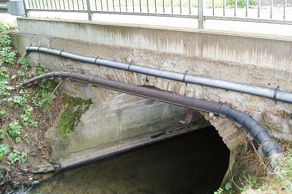 Hochwasserschutz Am Aubach - Höllgassenbrücke alt