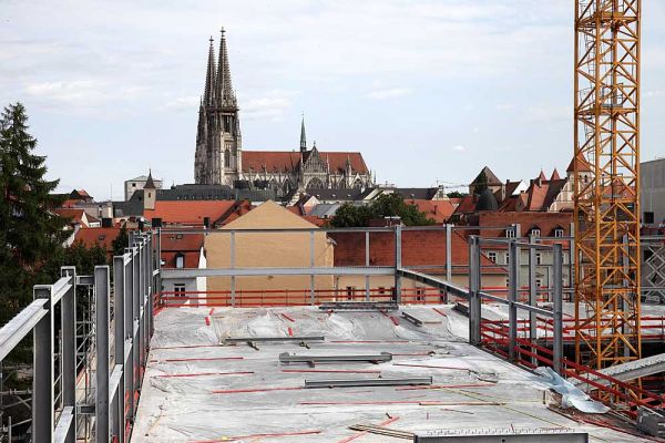 Baustelle - Neubau Parkhaus am St.-Peters-Weg