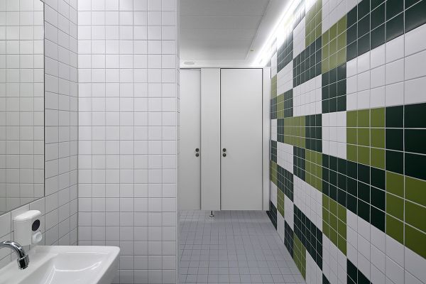 Fotografie - Kreuzschule - WC Mädchen