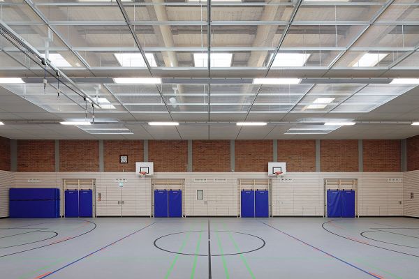 Fotografie – Turnhallen Albrecht-Altdorfer-Gymnasium – Innenansicht neue Turnhalle 